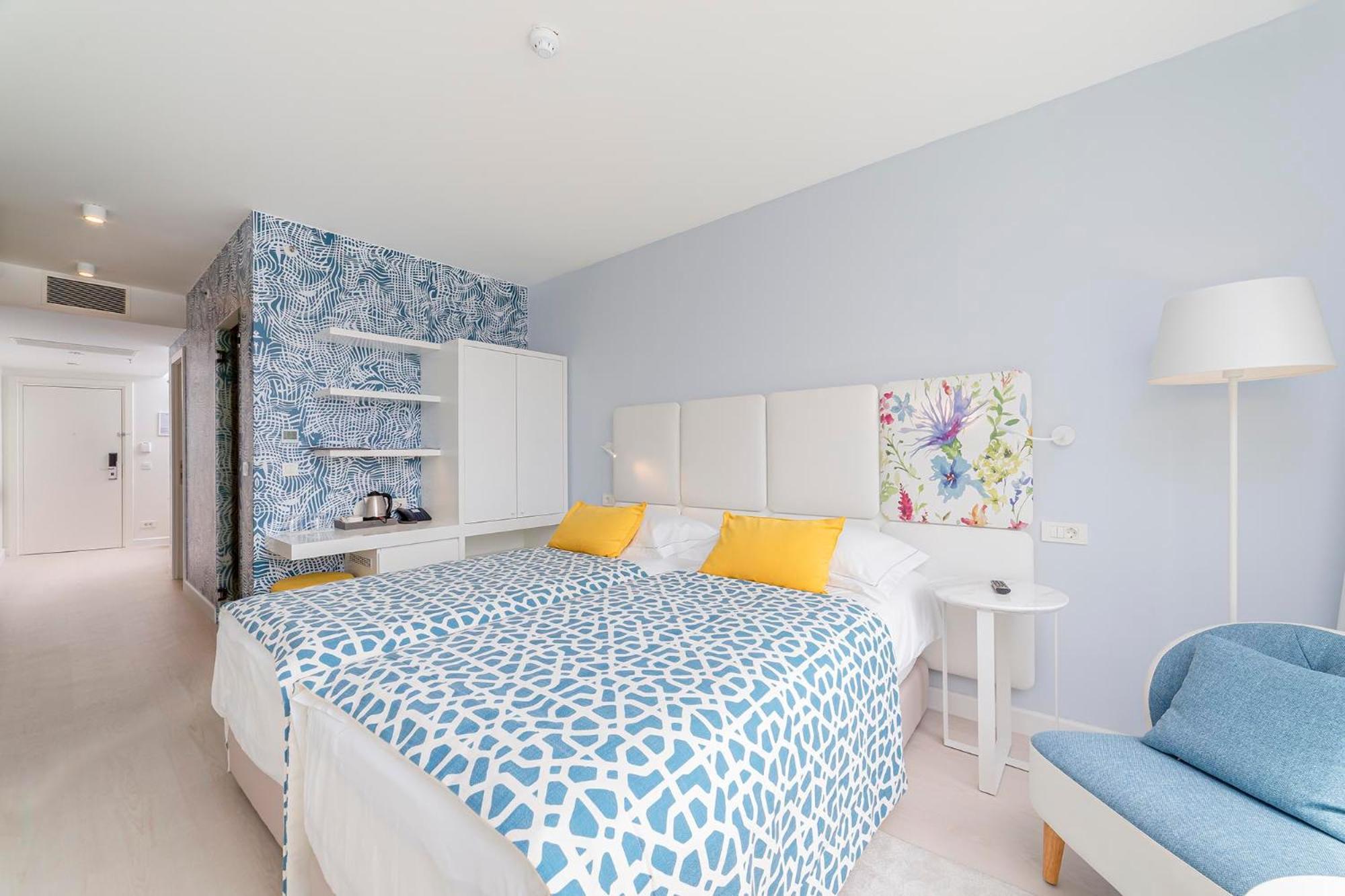 Amadria Park Family Hotel Jakov 시베니크 외부 사진