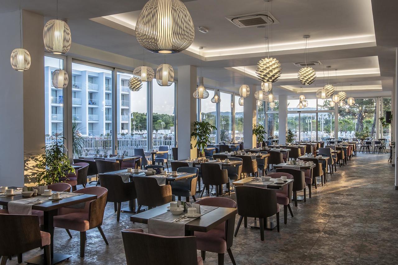 Amadria Park Family Hotel Jakov 시베니크 외부 사진
